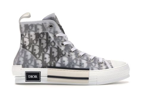 dior star platform sneakers.